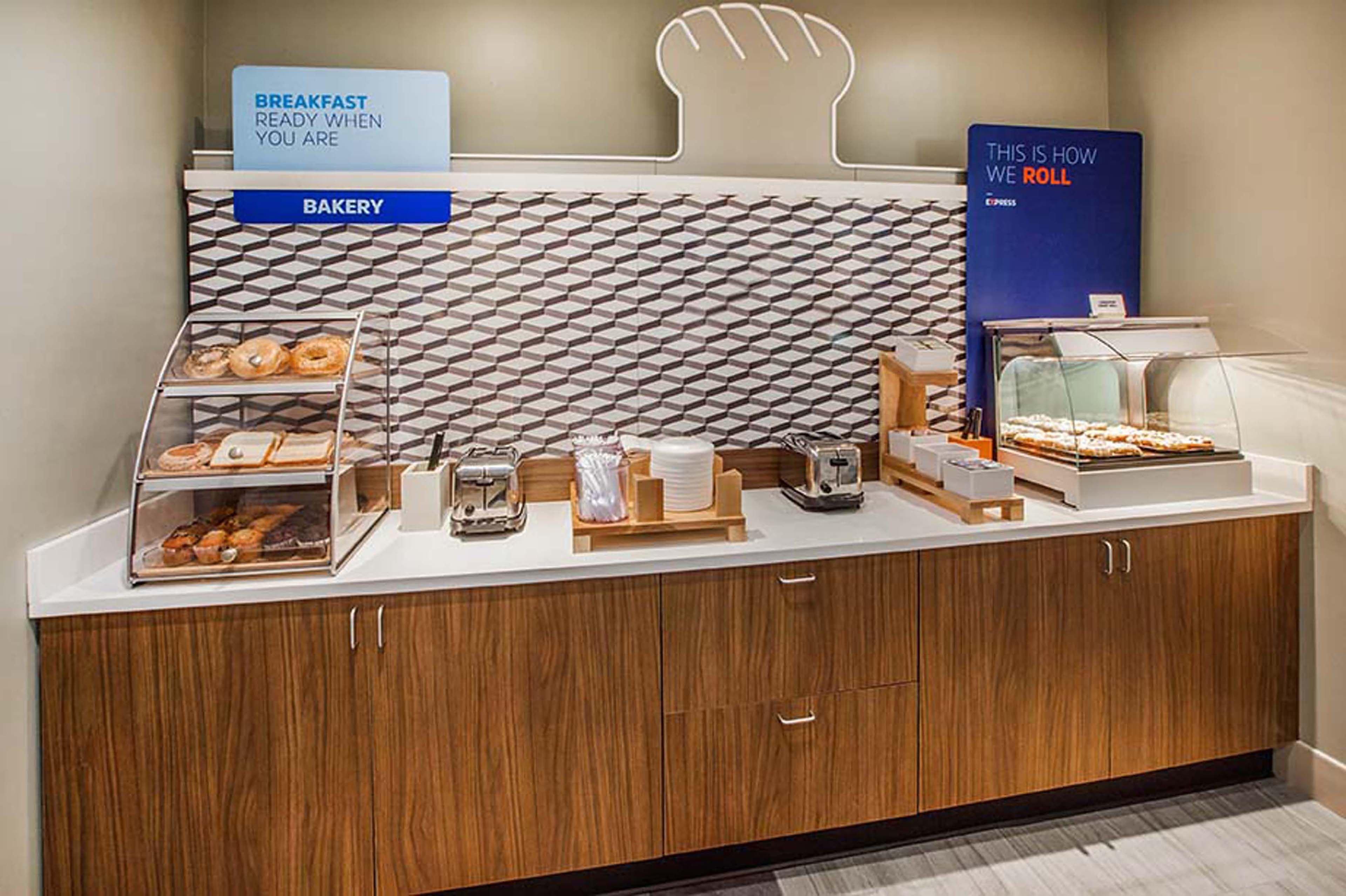 Holiday Inn Express Hotel & Suites Dickson By Ihg Extérieur photo